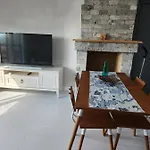 Apartament White Coral House