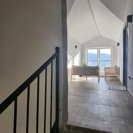 White Coral House Apartment *