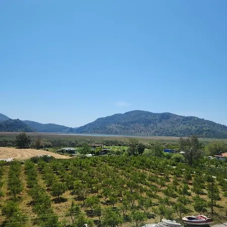 Apartment White Coral House *